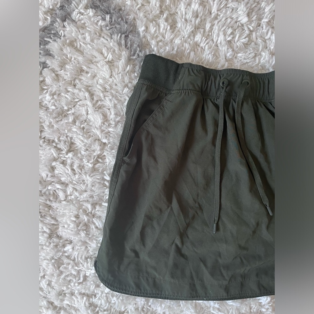 Olive Green Champion Skort , Size Médium
